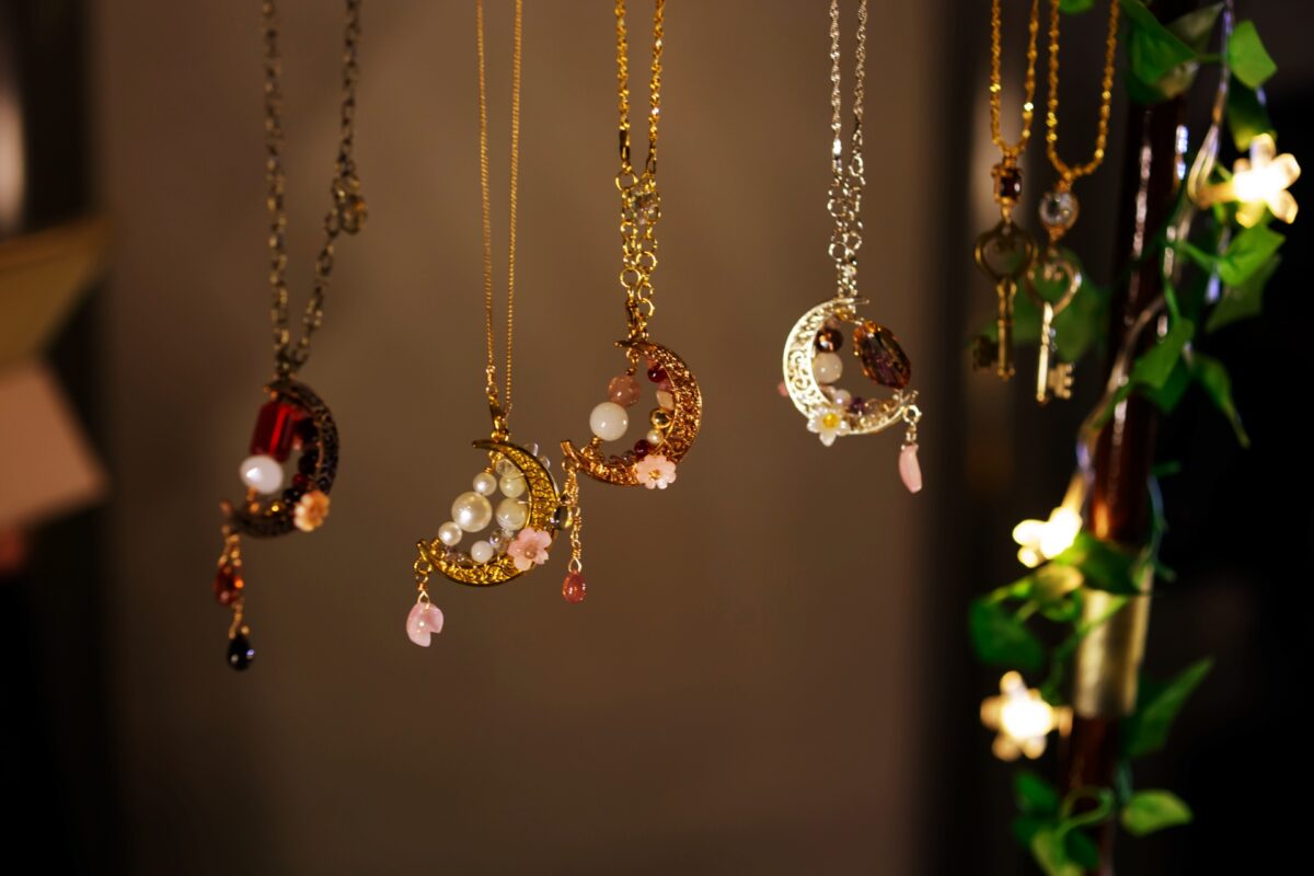 星降る森の魔法市公式サイト