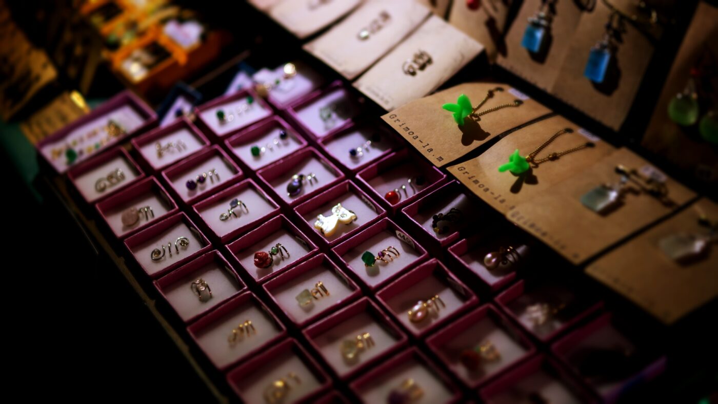 星降る森の魔法市公式サイト