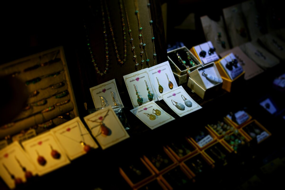 星降る森の魔法市公式サイト