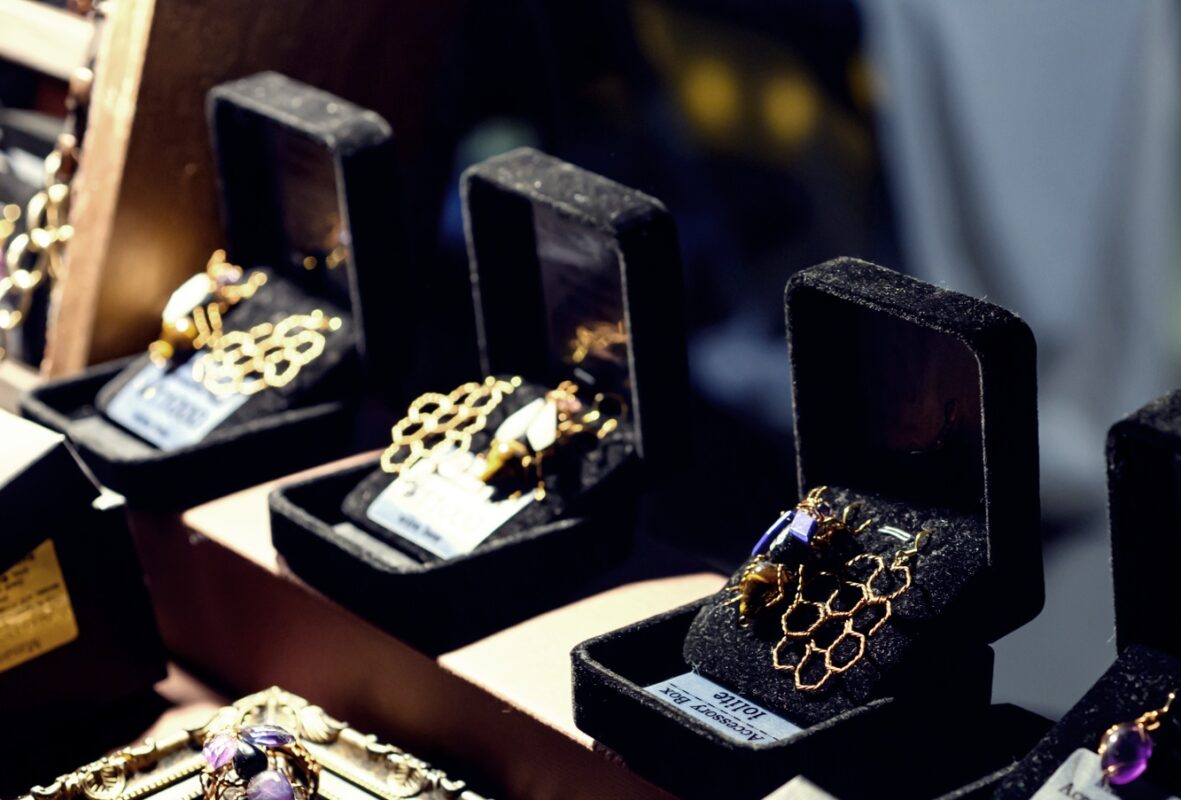 星降る森の魔法市公式サイト