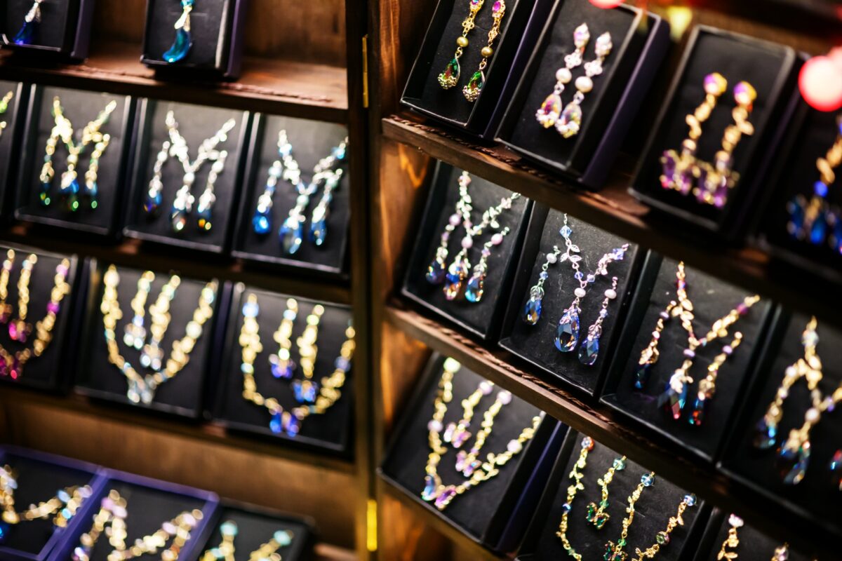 星降る森の魔法市公式サイト